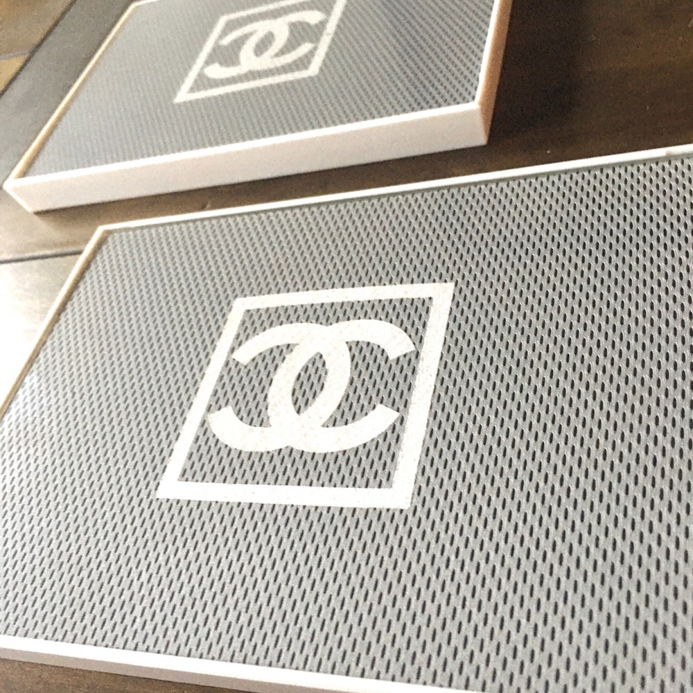 Twin Chanel rare dust bag accent wall pieces - Picture 5 of 5